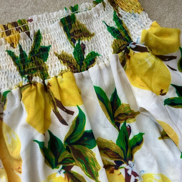 Off shoulder flowy short lemon print dress size Large - Picture 5 of 6